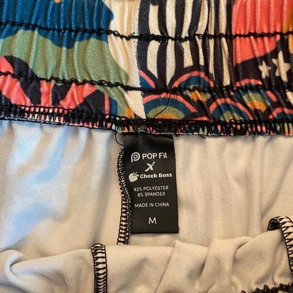 POP Fit Geometric Groovy 2 piece Tank and Shorts Set - Picture 3 of 15